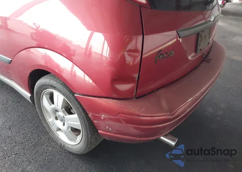 2002 Ford Focus Zx3 z USA, uszkodzony, nr VIN 3FAHP31322R223545